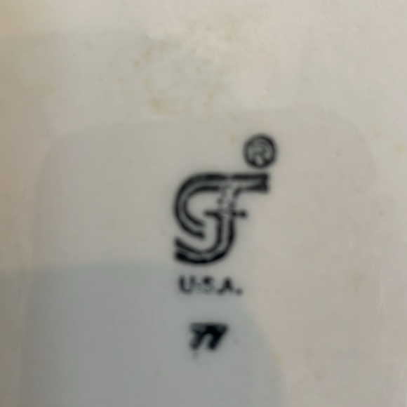 Franciscan Apple Gravy Boat - Picture 7 of 8